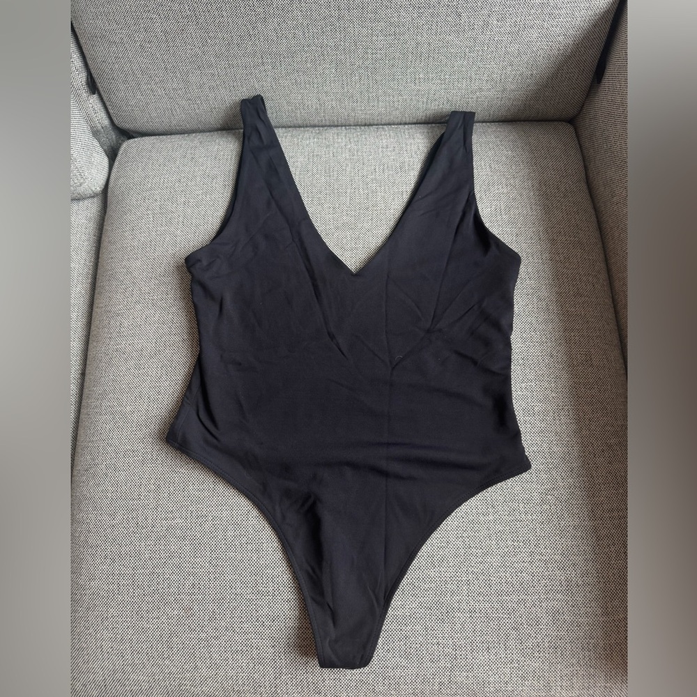 Babaton Black V Neck Bodysuit
